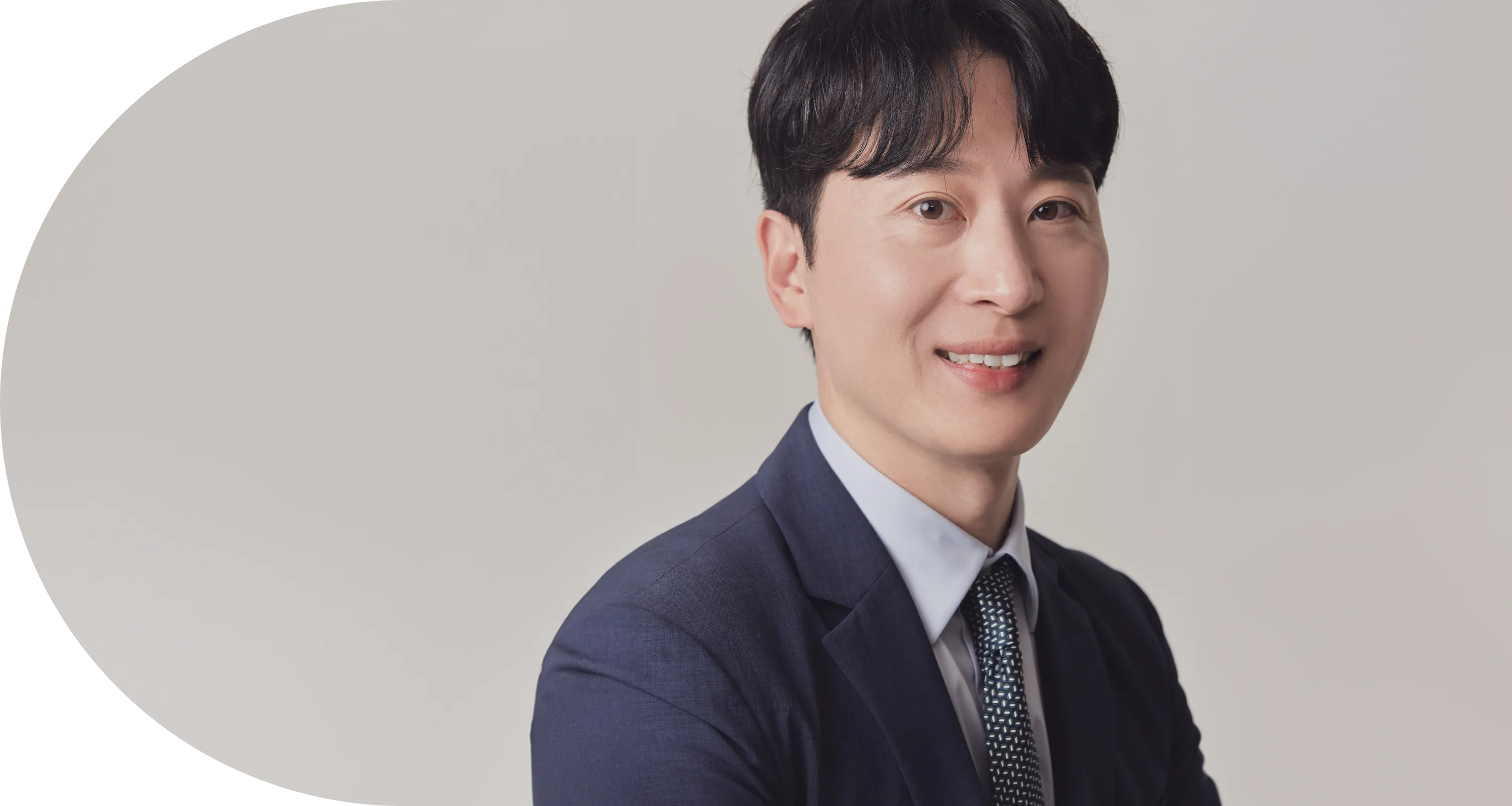 Meet Dr. NK Park - leading surgeon at Noonopi Plastic Surgery specializing in facial rejuvenation