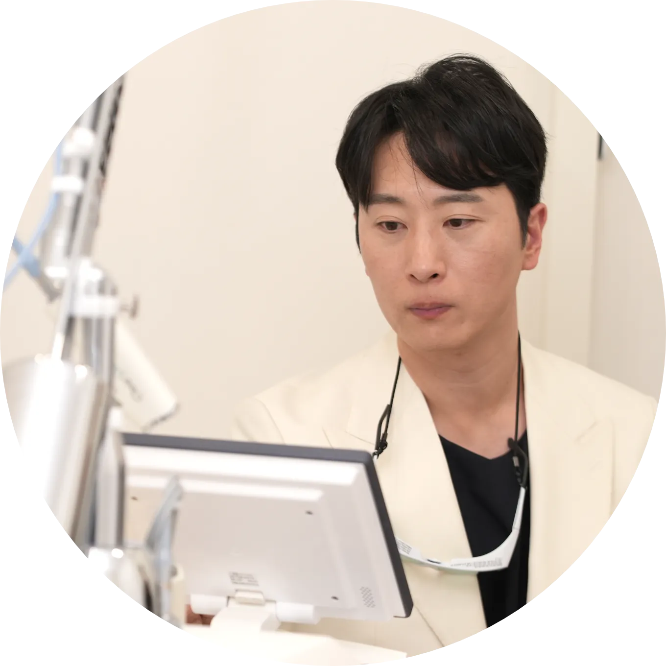 강남에서 싸이톤 레이저를 보유한 눈높이성형외과